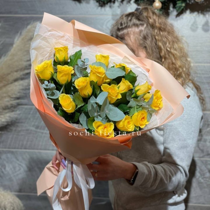 15 желтых роз в Архангельске