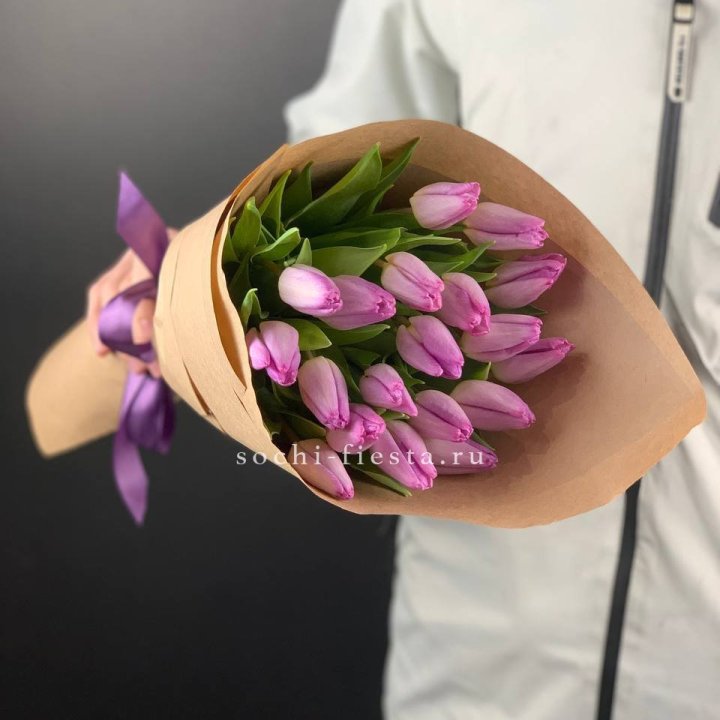 19 розовых  тюльпанов в Архангельске